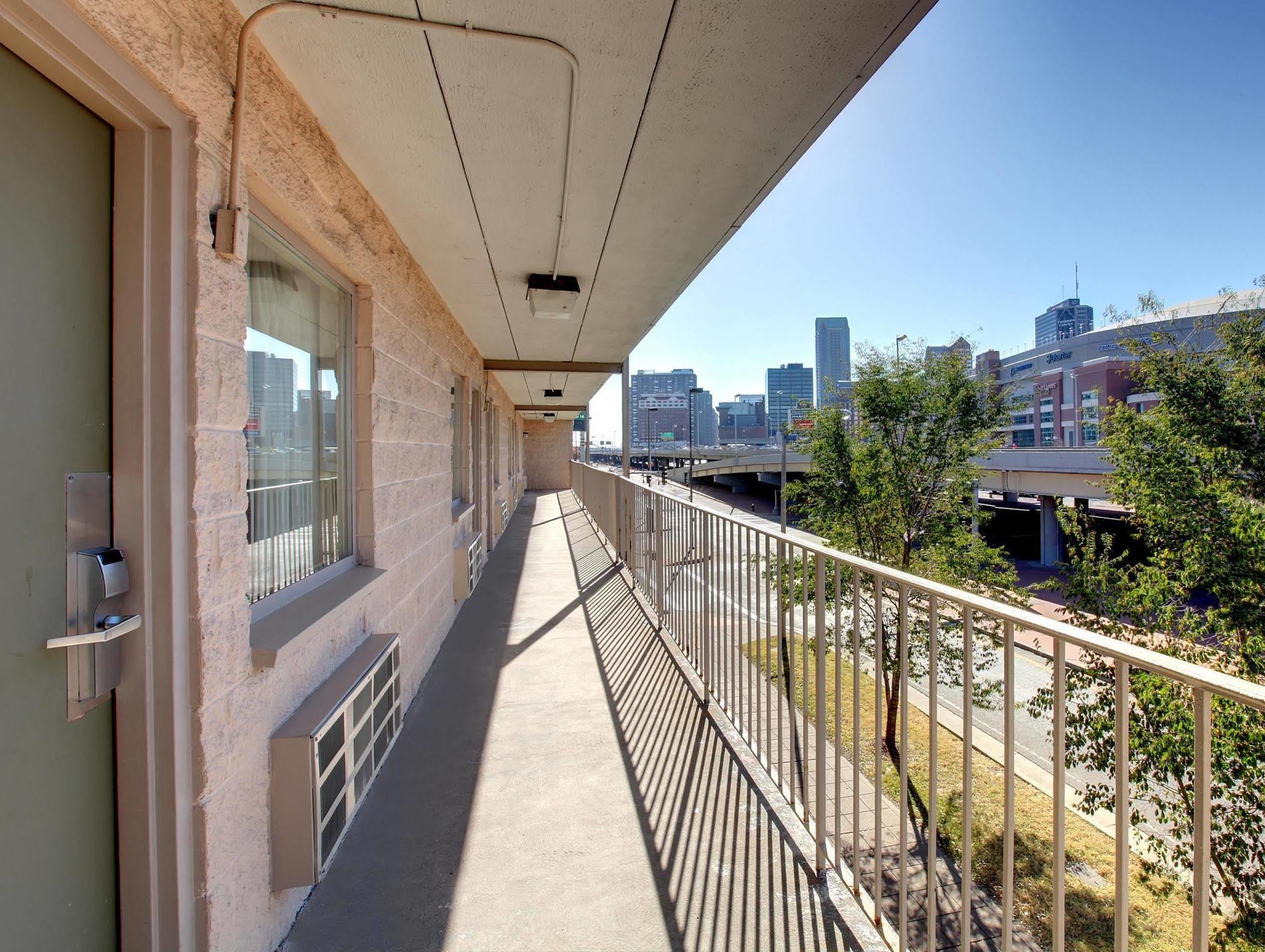 Americas Value Downtown Motel